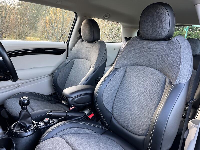 MINI HATCH
