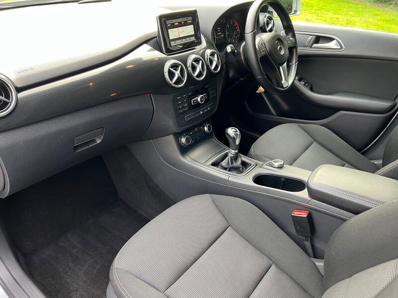 MERCEDES-BENZ B CLASS