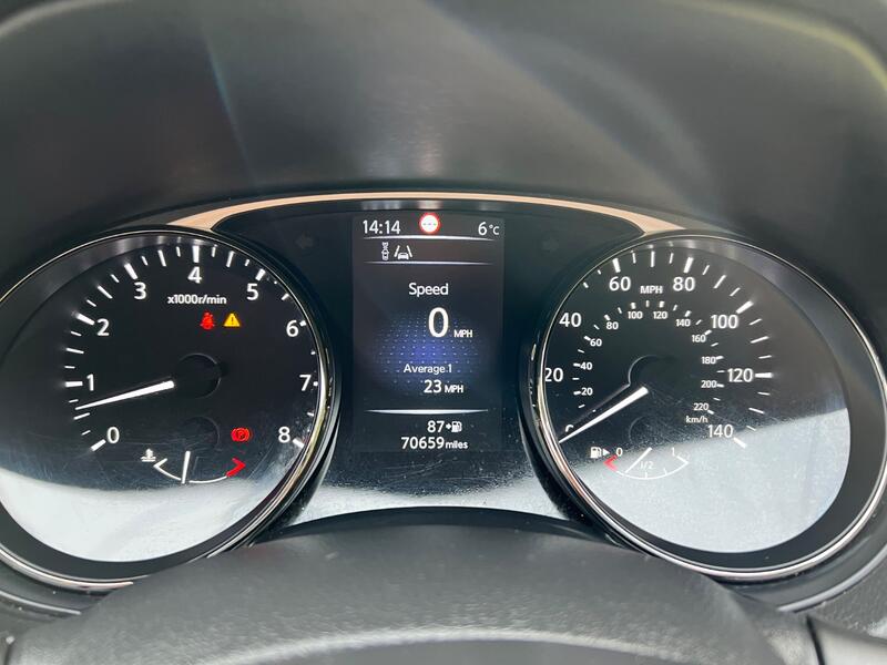 NISSAN X-TRAIL