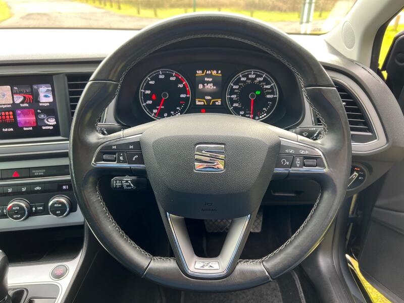 SEAT LEON