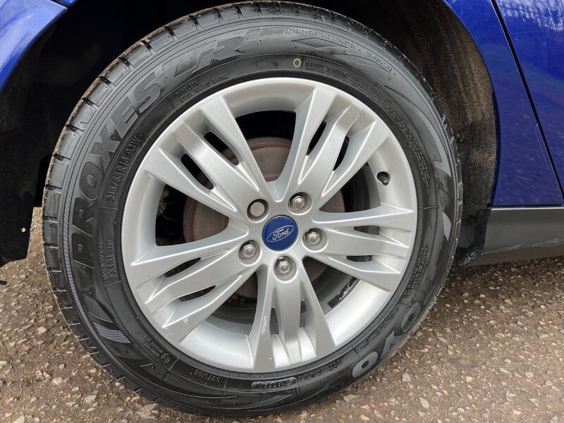 FORD FOCUS