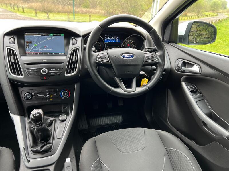 FORD FOCUS