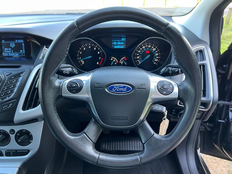 FORD FOCUS
