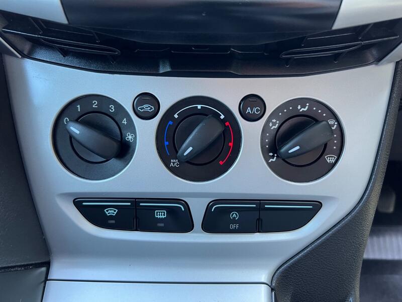 FORD FOCUS