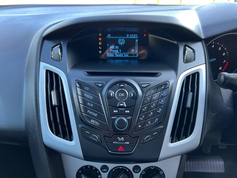 FORD FOCUS