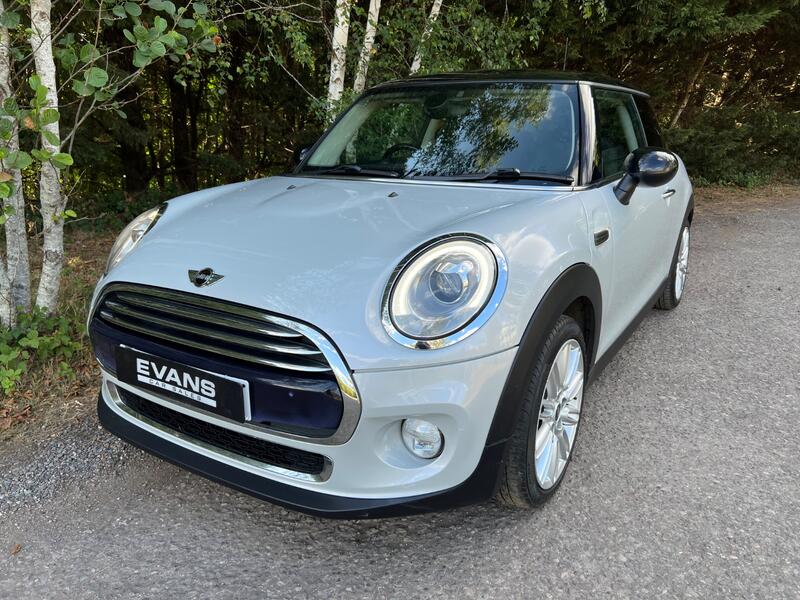 MINI HATCH