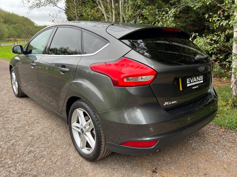 FORD FOCUS