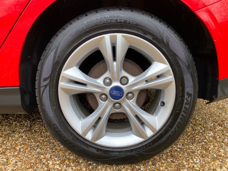 FORD FOCUS