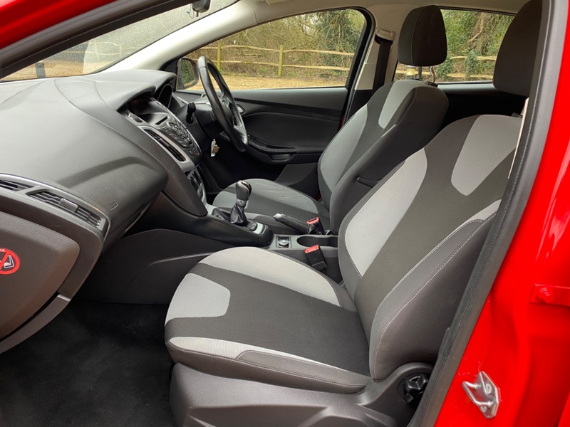 FORD FOCUS