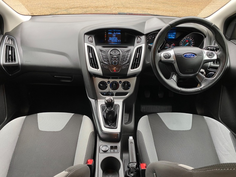 FORD FOCUS