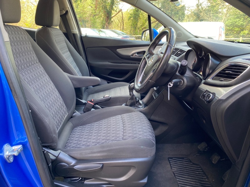 VAUXHALL MOKKA