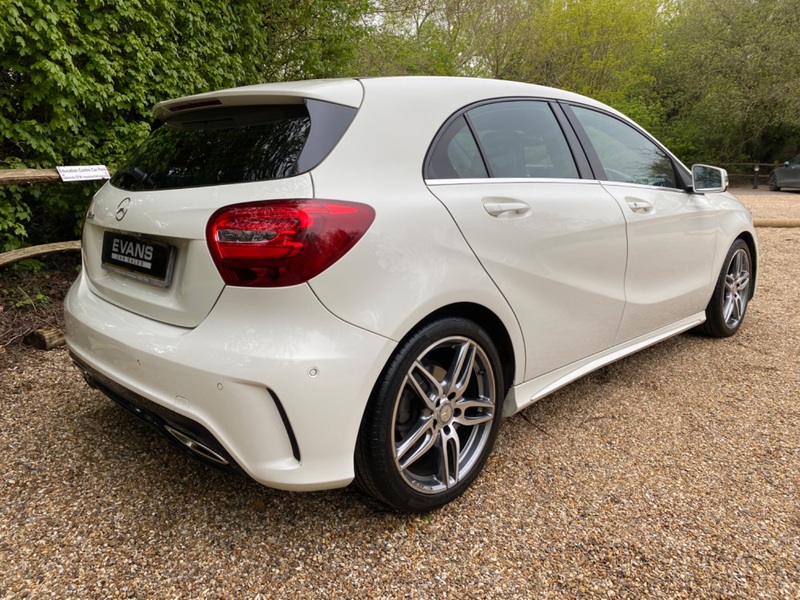 MERCEDES-BENZ A CLASS A 180 D AMG LINE EXECUTIVE 2016