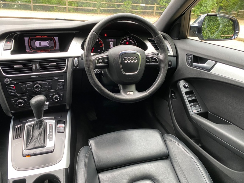 AUDI A4 AVANT TFSI QUATTRO S LINE 2011