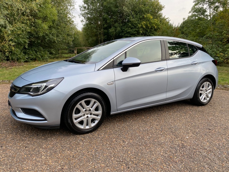 VAUXHALL ASTRA
